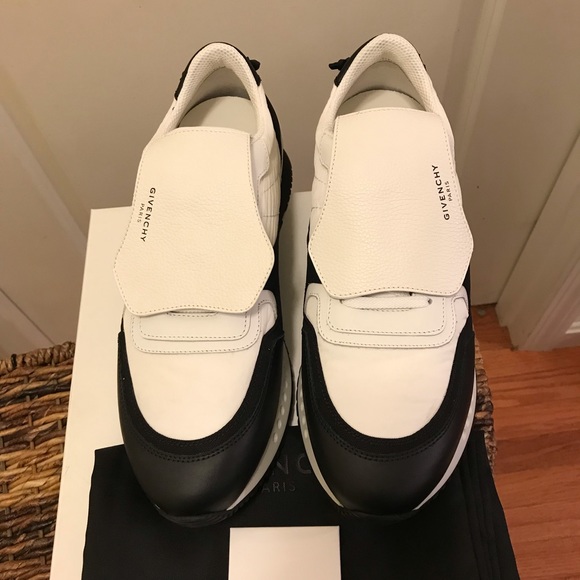 SOLD! NEW Givenchy Active Race Runner Sneakers - Picture 3 of 8